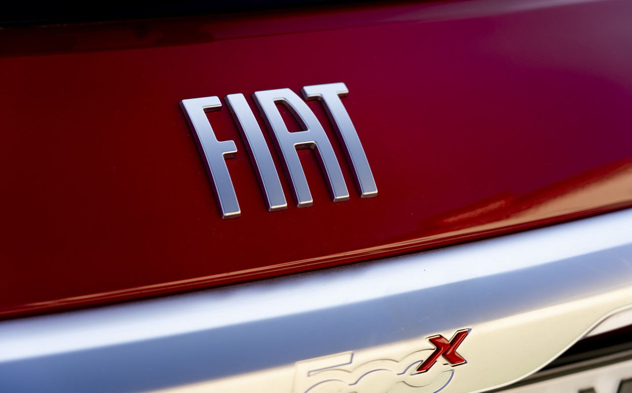 Fiat готовит недорогой спортивный электрокроссовер в ретростиле.
