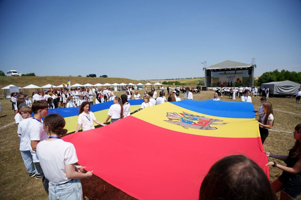 Фестиваль Ukrainian Day in Moldova собрал участников из Молдовы, Украины и Румынии.