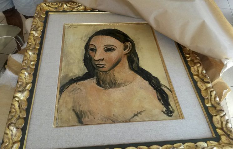 Картина Пикассо "Голова молодой женщины" была ранее обнаружена французскими таможенниками в начале месяца.