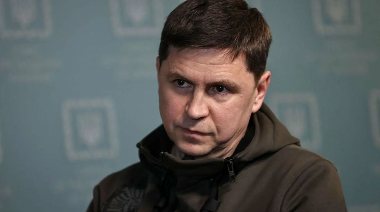 Подоляк рассказал о важности военных поставок Украине.