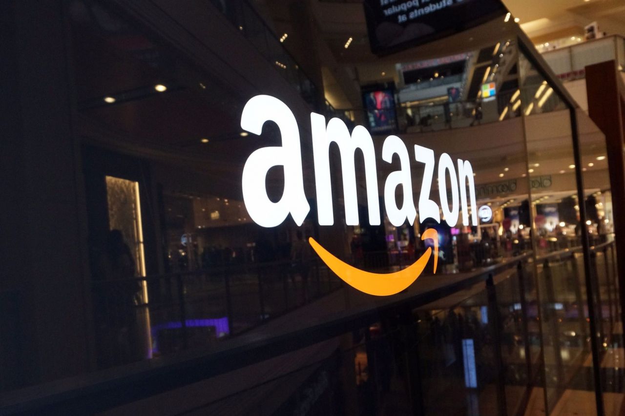 Amazon este cel mai valoros brand al lumii, după ce a crescut cu 42% în ultimul an. 