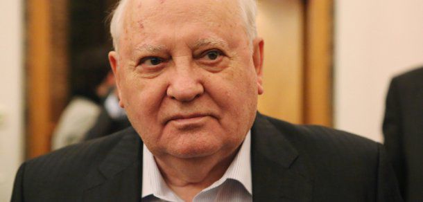 Mihail Gorbaciov, în vârstă de 84 de ani, cât şi şoferul său au scăpat nevătămaţi. Foto: deschide.md