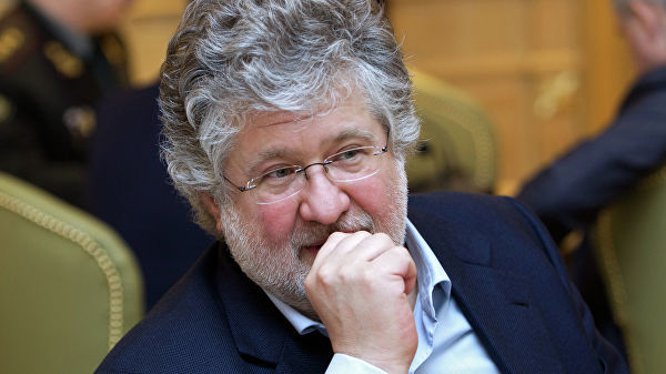 Бизнесмен покинул Украину в июне 2017 года, первоначально он проживал в Швейцарии, а позднее переехал в Израиль.