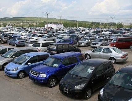 Автовладельцы не успели пройти растаможку своих «железных коней» из-за того, что Шевчук наложил вето на соответствующий закон.  Фото: иллюстрация, zspu.org