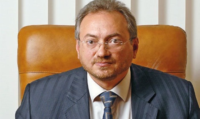 Oleg Bodrug, infirmă că şi-ar cerut scuze de la liderul partidului, Mihai Ghimpu, prin intermediul Facebook.