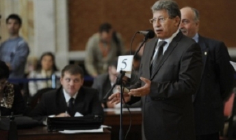 Liberalii conduşi de Mihai Ghimpu nu vor mai participa la şedinţele Palamentului.
