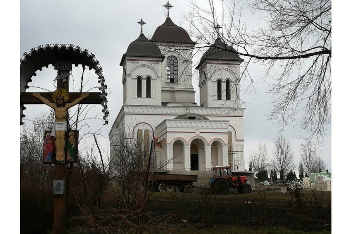 Женский монастырь Кистолень - один из древнейших на юге страны.