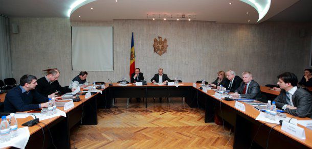 6 candidați la funcția de guvernator, admiși deocamdată pentru interviu. Foto: parlament.md