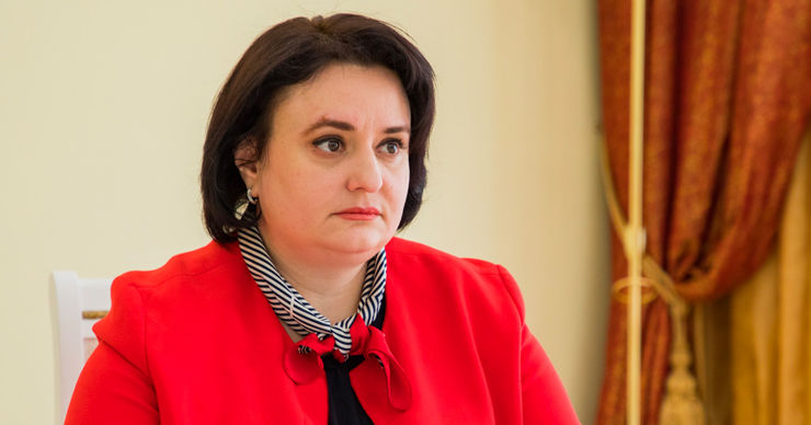 Думбрэвяну о бюджете: Повышение зарплаты медперсоналу не предусмотрено.