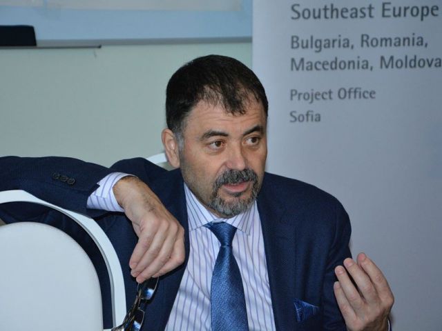 Шалару: Кишинев - оазис румынизма и европеизма.
