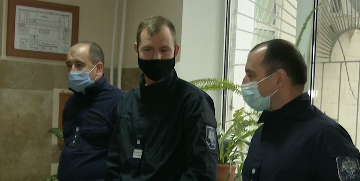 Пограничники и риелторы сдали кровь и плазму для больных COVID-19.
