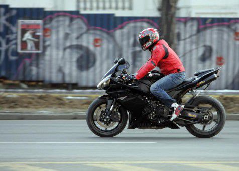 Un motociclist care a lovit mortal un pieton şi-a aflat pedeapsa