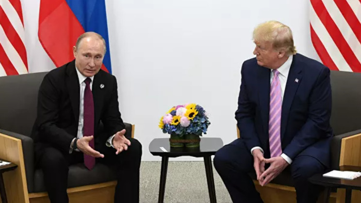 Трамп назвал телефонные переговоры с Путиным "очень продуктивными".
