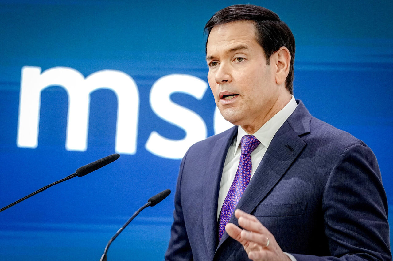 Рубио: США не дадут Ирану брать плату за проход судов через Ормузский пролив.