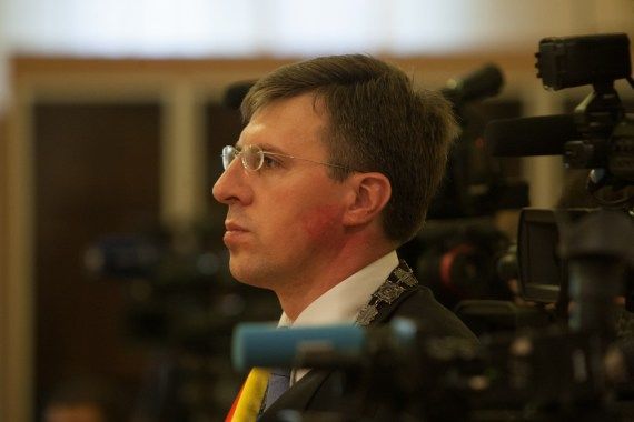 Dorin Chirtoacă: Igor Dodon mai catolic ca Papa de la Roma
