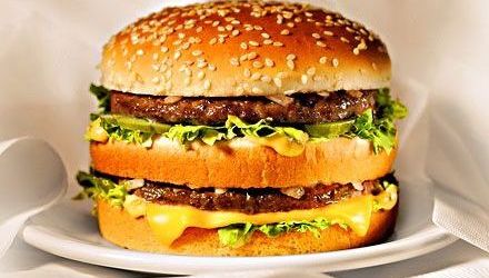 Participanţii trebuie să crească în greutate cu cel puţin 5%, consumând zilnic produse de la McDonalds, Burger King, KFC, Pizza Hut şi Taco Bell.