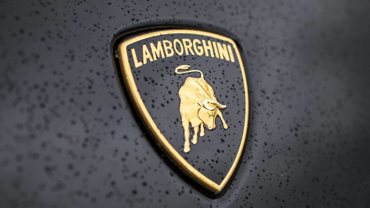 Lamborghini сообщила о рекордной прибыли в 2020 году.