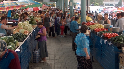 420 случаев продажи продуктов без маркировки, а в 100 других случаях продукты были просто несвежими. 