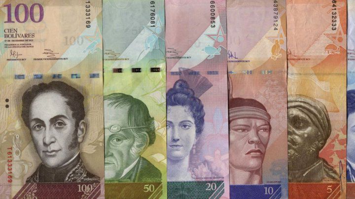 Venezuela a lansat bancnota de 100 de mii de bolivari.