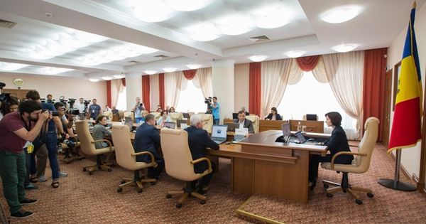 Впервые в правительстве Молдовы женщин будет больше, чем мужчин.