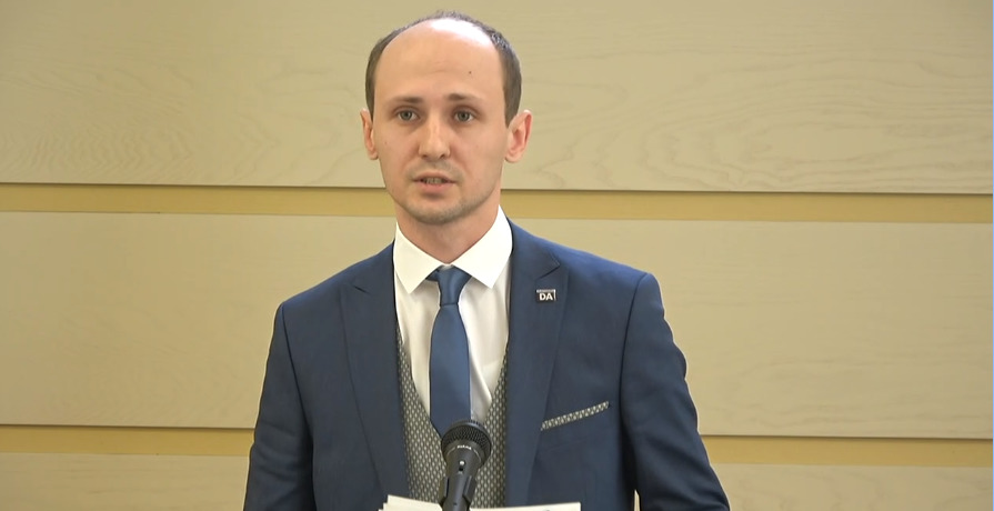 Вовк: Я говорил, что нужно создать правительство для управления кризисом.