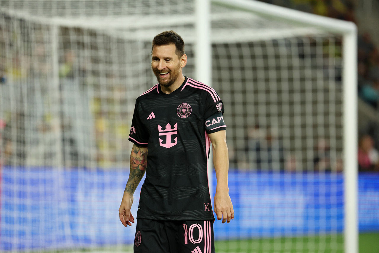 Barcelona continuă să plătească datoriile lui Messi.