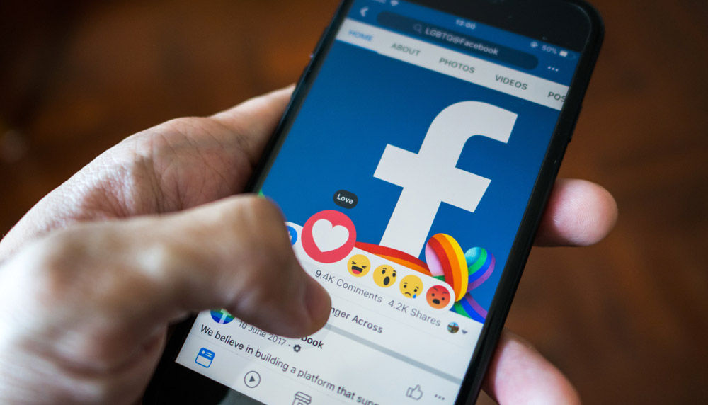 Facebook va înlocui parolele cu date biometrice și coduri PIN.