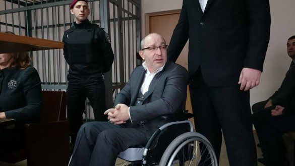 Кернес и его охранники подозреваются в похищении активистов Евромайдана в январе 2014-го.