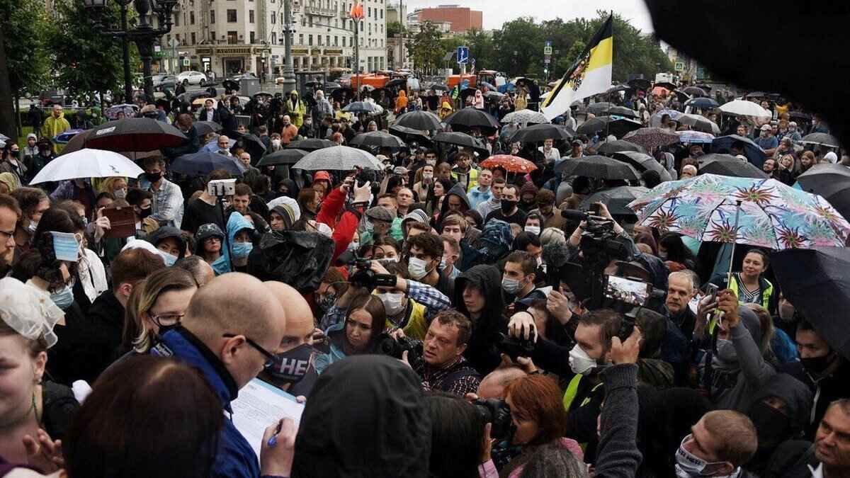 В Москве прошёл несогласованный митинг против поправок. Фото: medialeaks.ru.
