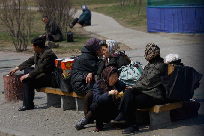 Dezertoare nord-coreeană arestată, după ce a trimis 130 de tone de orez regimului de la Phenian.