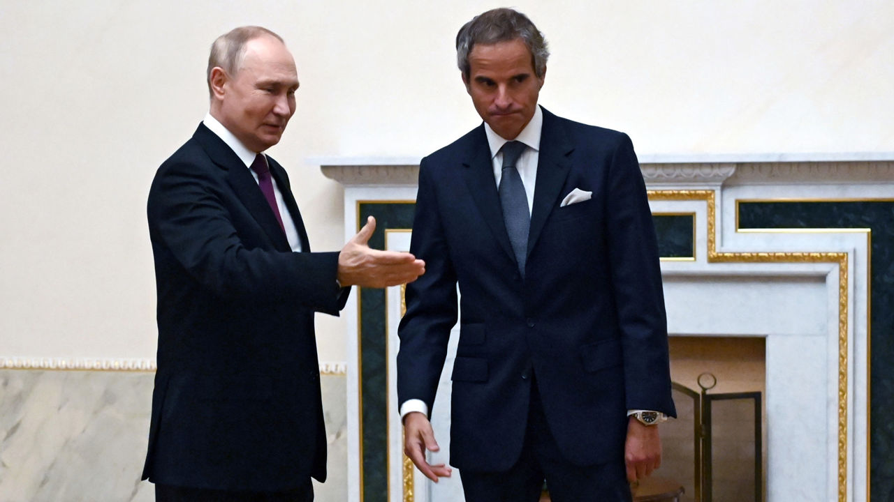 Глава МАГАТЭ Рафаэль Гросси удивился осведомленностью Путина о ситуации на ЗАЭС.