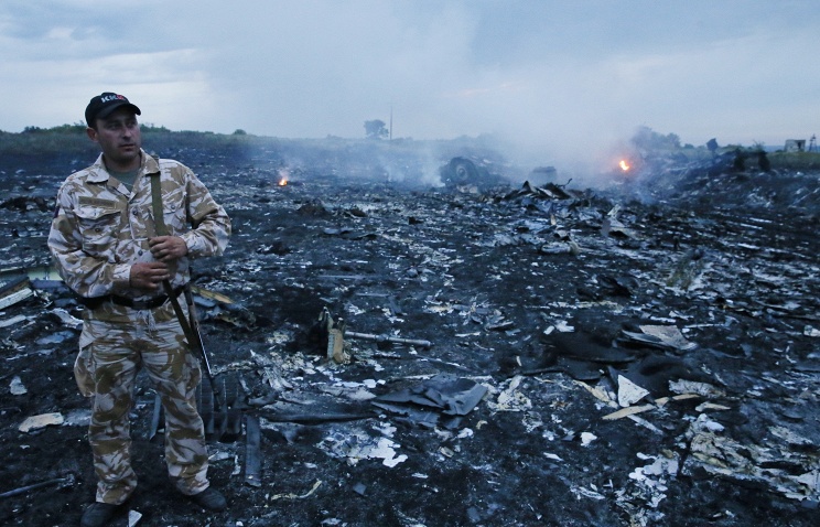 По состоянию на утро 20 июля на месте крушения Boeing 777 Malaysia Airlines на востоке Украины были найдены 196 человек.
