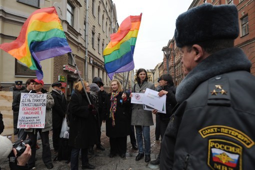 В результате после долгих переговоров был найден компромисс: проект документа стал в итоге призывать к «социальной инклюзивности, не допускающей дискриминацию любого типа».