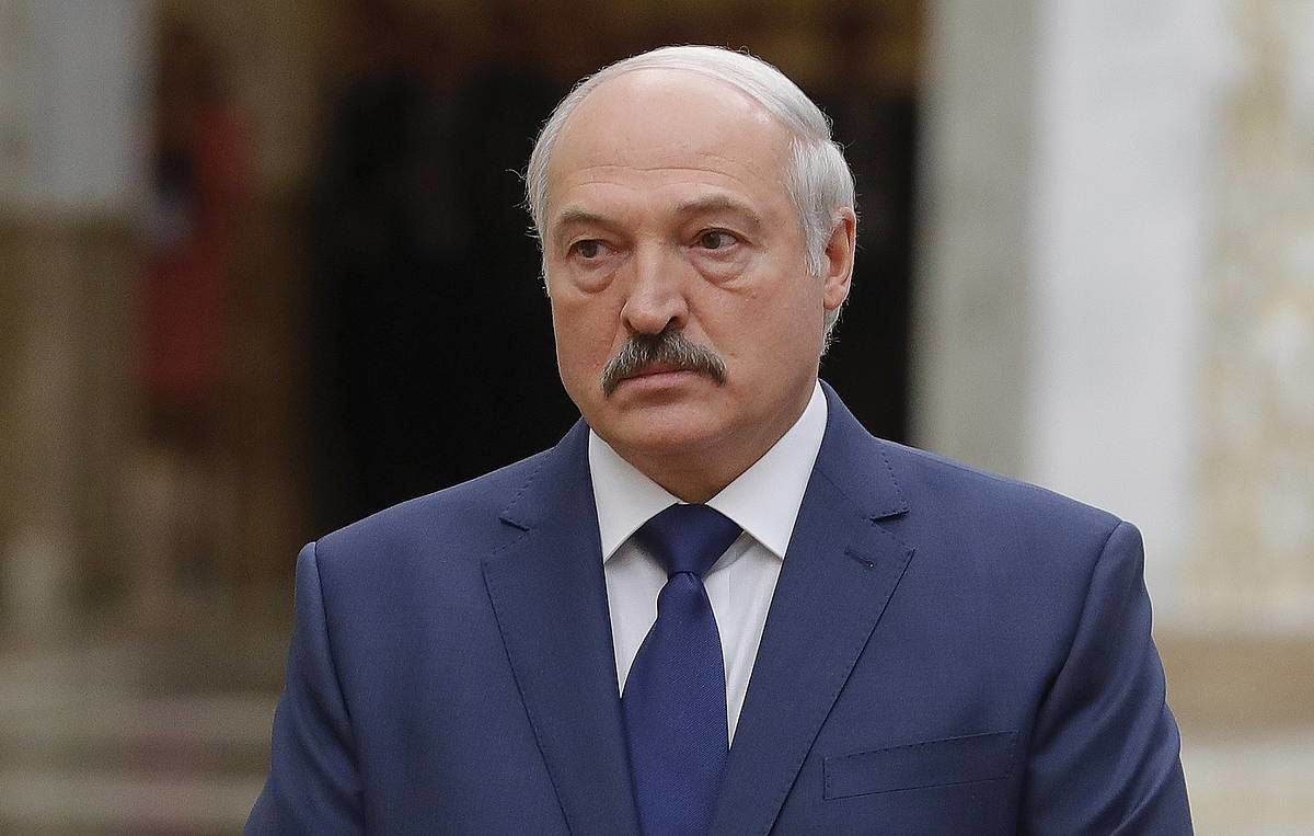 Лукашенко: Проект новой Конституции может быть готов к концу 2021 года.