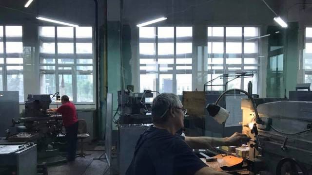 На месте завода "Топаз" хотят построить заправку.