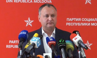 Igor Dodon i-a prezentat lui Pirkka Tapiola trei scenarii. Foto: curentul.md
