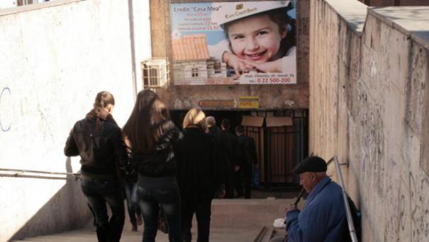 Potrivit versiunii preliminare, bărbatul a murit din cauza traumei primite în urma căderii