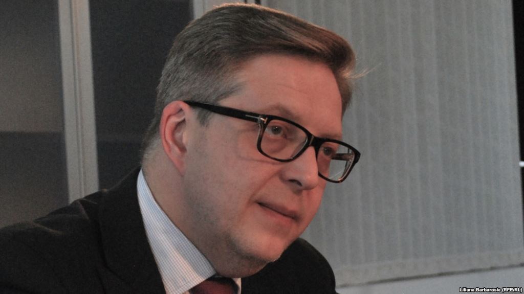 Пиркка Тапиола заявил, что "ЕС продолжит оказывать финансовую поддержку реформам в Молдове, при условии соблюдения требований и стандартов ЕС". Фото: europalibera.org