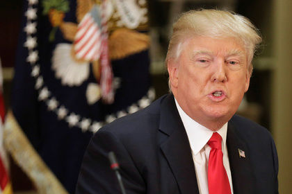 Трамп попросил председателя КНР Си Цзиньпина передать руководству Северной Кореи, что у Вашингтона на вооружении есть не только авианосцы, но и атомные подлодки. 