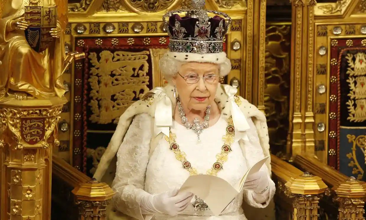 96-летняя британская королева Елизавета II.