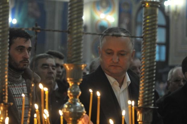 С праздником Вознесения Господня поздравил сограждан президент Молдовы.