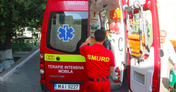 Операция SMURD: женщину перевезли из Сучавы в Кишинев.