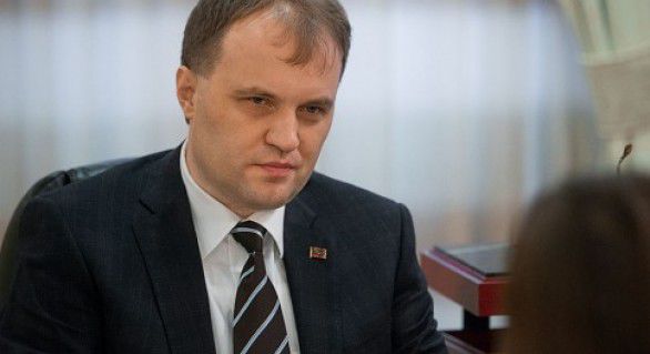 Evgheni Șevciuk n-a mai fost văzut nici la televizor, nici la manifestațiile publice din regiune, la care urma neapărat să fie prezent.