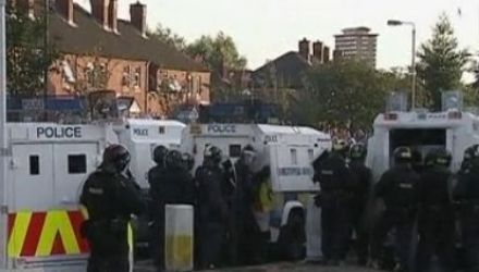 Cu doar o săptămână în urmă, alţi 7 poliţişti au fost răniţi în timpul unei parade a protestanţilor. 