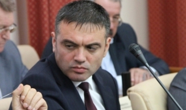 Directorul CNA a calificat această invitație drept o încercare de presiune asupra instituției, motiv pentru care nu va purta discuții cu liberal-democrații. 