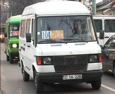  Traficul rutier va fi suspendat parţial pe str. Doina, intersecţie cu str. Liviu Damian,