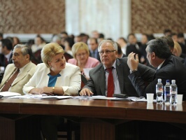 A fost modificat şi articolul 73 din Codul Funciar, privind schimbarea modului de folosinţă a terenurilor agricole