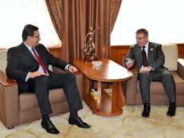 Lupu a adus mulţumiri Ambasadorului pentru activitatea prodigioasă în Republica Moldova. 