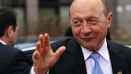 Traian Băsescu, se desparte de Partidul Democrat-Liberal, formaţiune care l-a consacrat. 