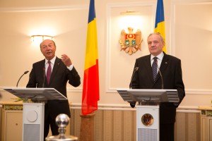  Președintele României Traian Băsescu nu exclude că ar mai putea veni la Chișinău până la sfârșitul mandatului său de președinte.